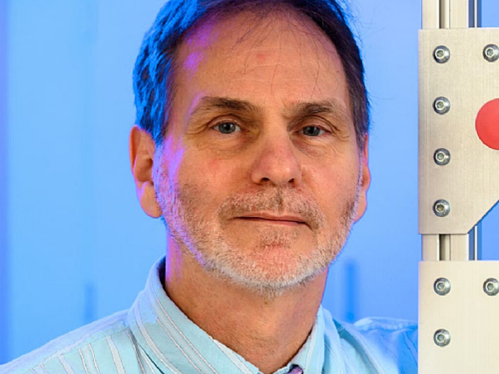Researcher Prototypes New Equipment to Improve Head and Neck Cancer Treatment