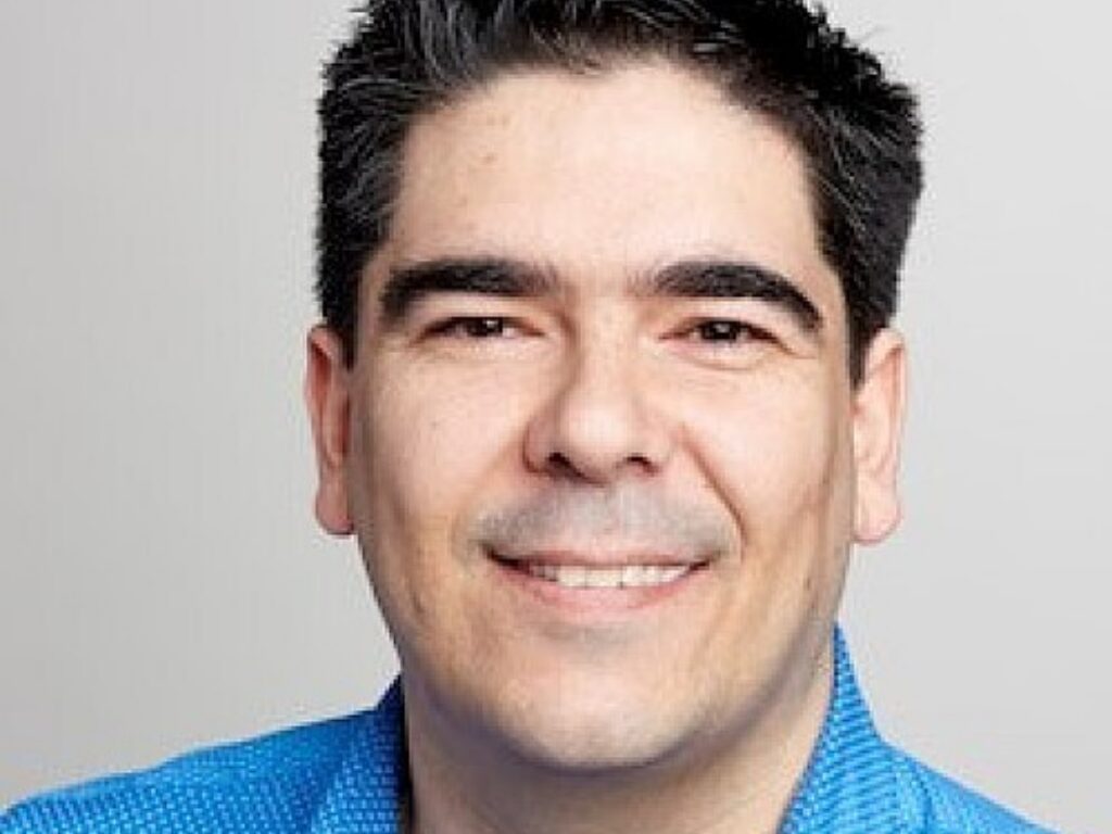 Bravo Cordero Receives Emerging Leader Award From The Mark Foundation