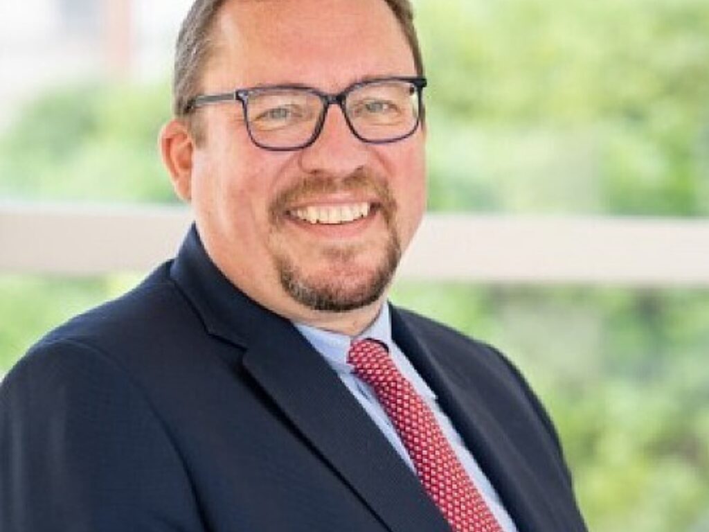 Brentjens Joins Roswell Park as Deputy Director Chair of Medicine