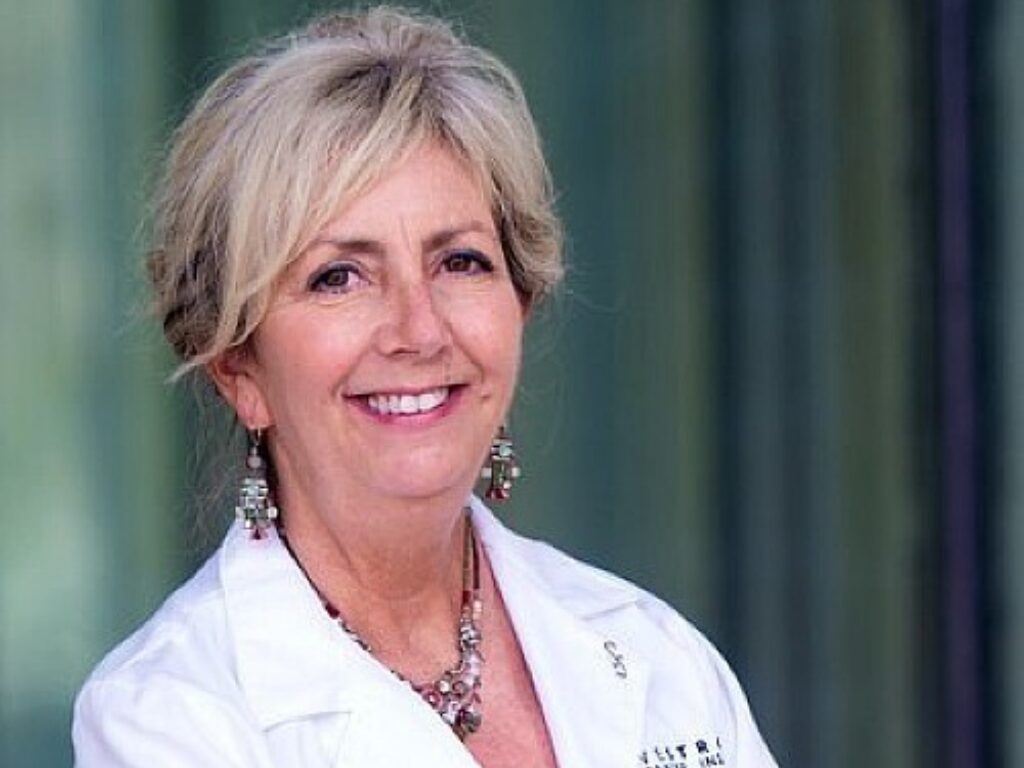 Eckhardt Receives Mentorship Award