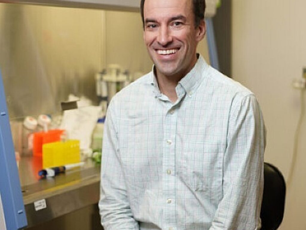 Ferrell Lands Mark Foundation for Cancer Research Award