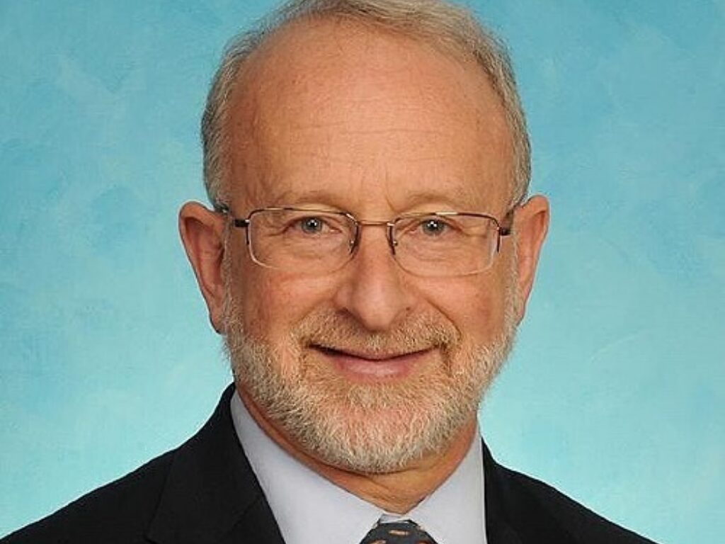 Goldberg Honored for Work in GI Cancers