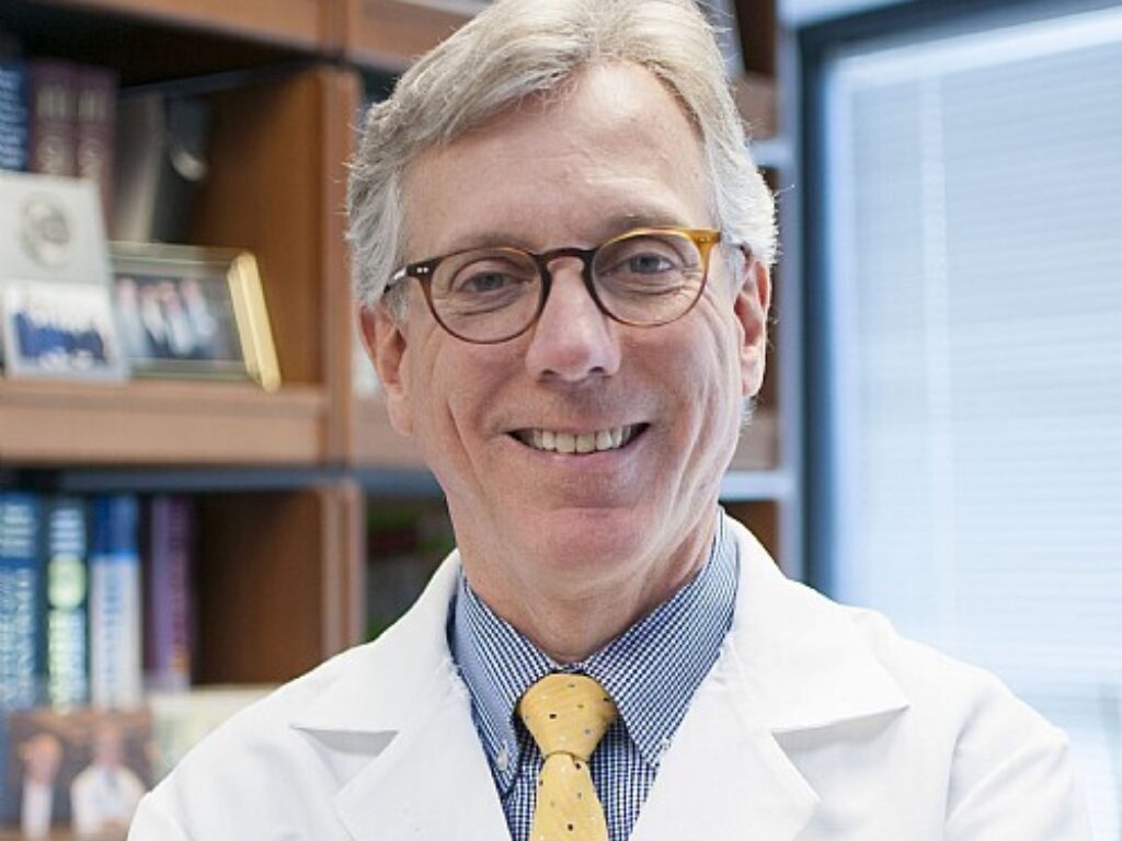 Hayes Receives Breast Cancer Research Award