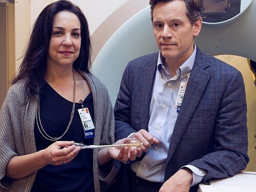 Husband and Wife Doctors Receive 1 8 Million to Test New Breast Cancer Approach