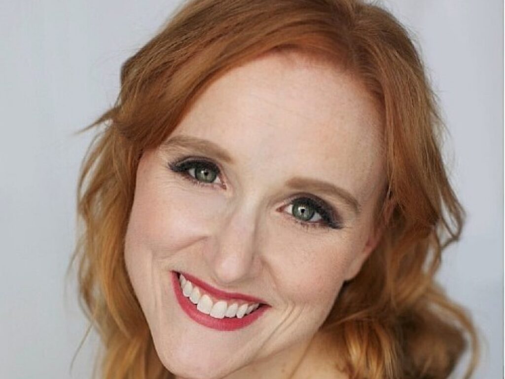 Lovly Receives Lung Cancer Award