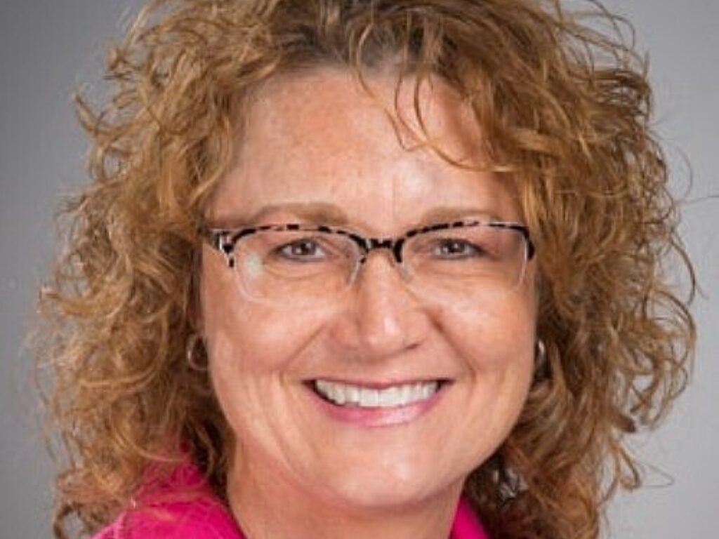 Molecular Musical Chairs