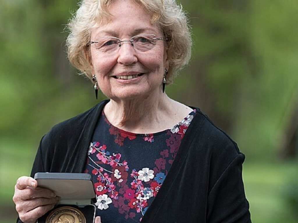 Skalka Receives Reimann Honor Award