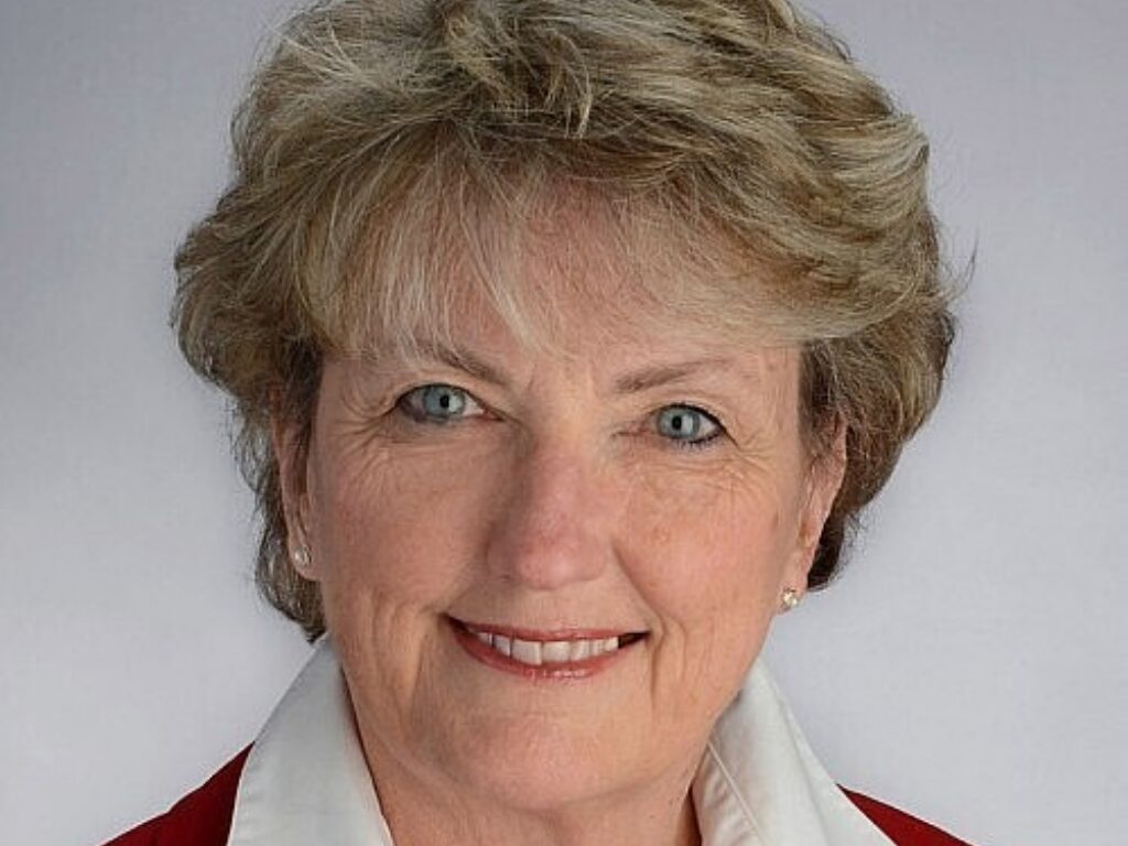 Study I Ds Effects of Bazedoxifene and Conjugated Estrogen on Breast Cancer Risk Biomarkers