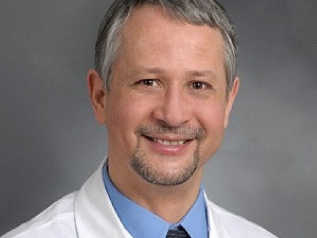 Targeting Cell Clustering by Gene Deletion Reduces Drug Resistance