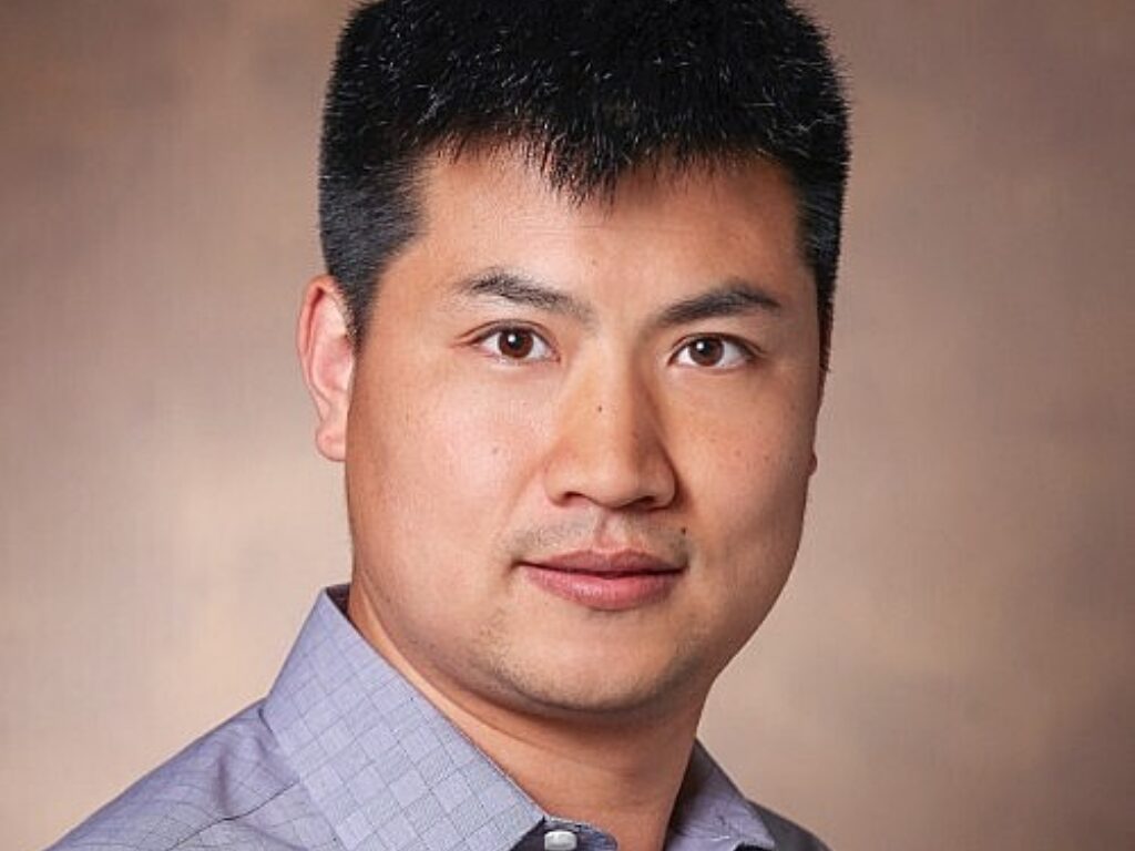 Yin Receives NCI Early Investigator MERIT Award