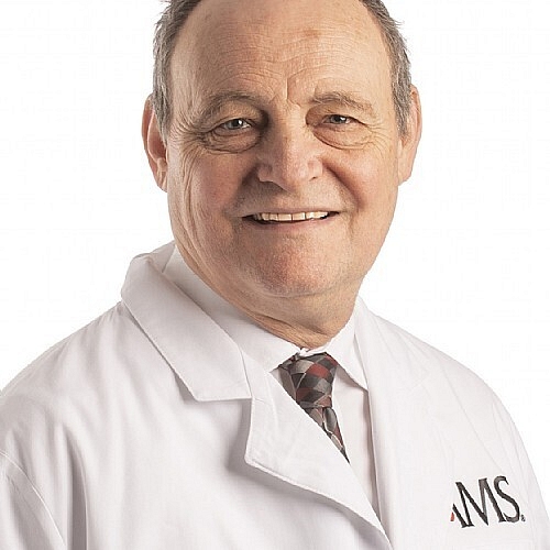 Birrer Named Director at UAMS Cancer Institute