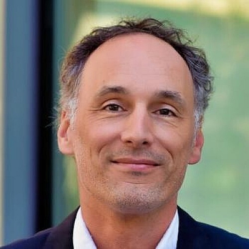 Lung Cancer Cells Covertly Thrive in Brain Under Guise of Protection