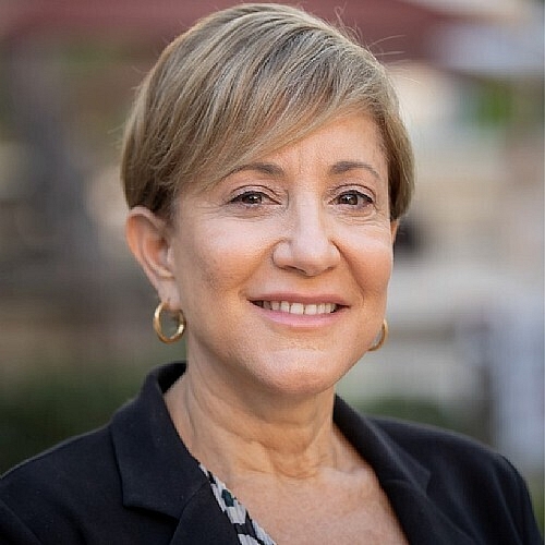 Lack of Diversity Seen in Cancer Center Leadership