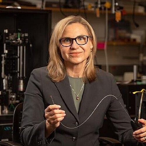 Researchers Pilot Device for Earlier Ovarian Cancer Detection