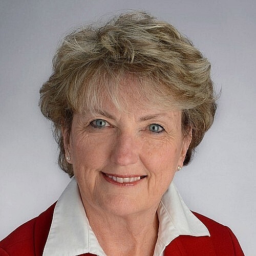 Study I Ds Effects of Bazedoxifene and Conjugated Estrogen on Breast Cancer Risk Biomarkers