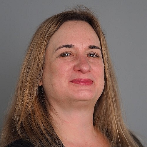 Sampson Joins UNM Cancer Center as Clinical Research Administrator