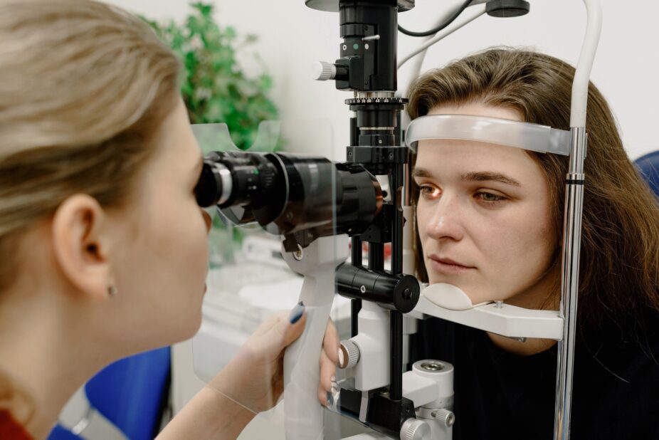 Retina & Vitreous